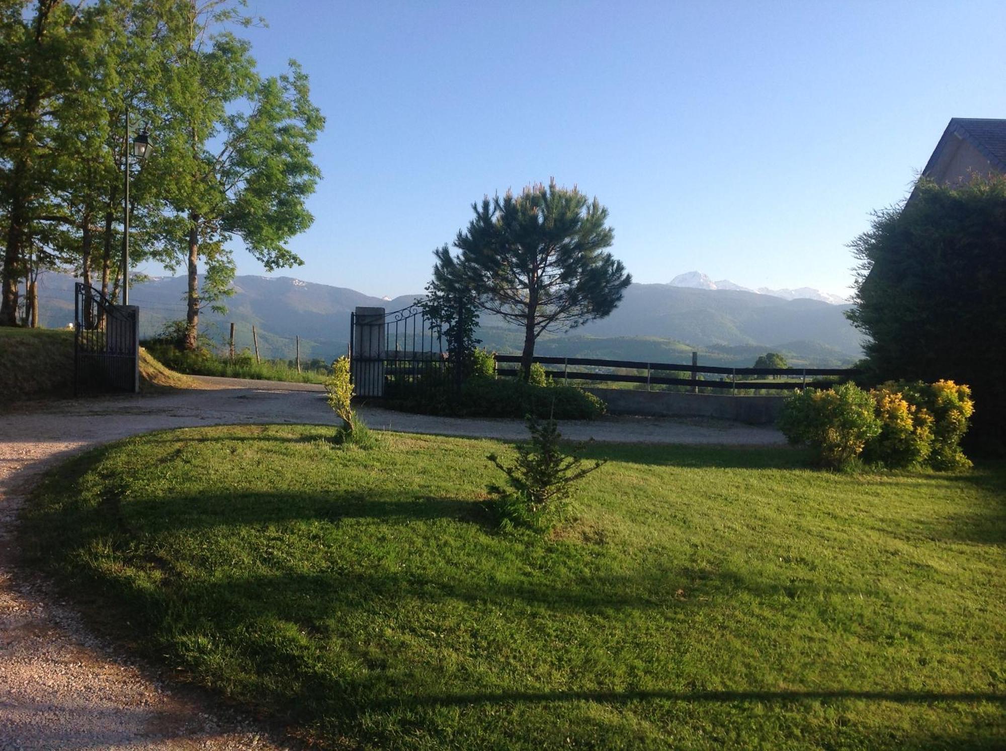 Le Gite Du Poire Molere Exterior foto